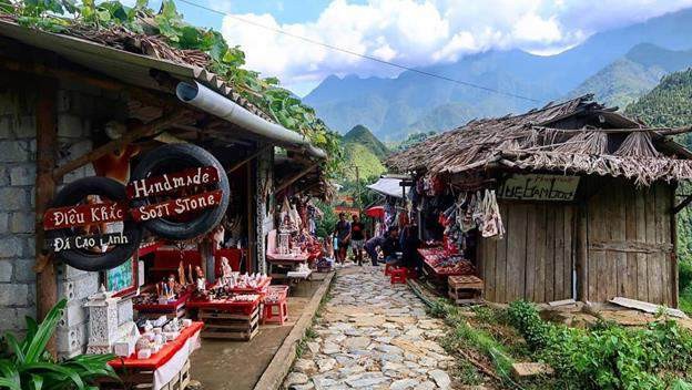 A street with shops and buildings AI-generated content may be incorrect.