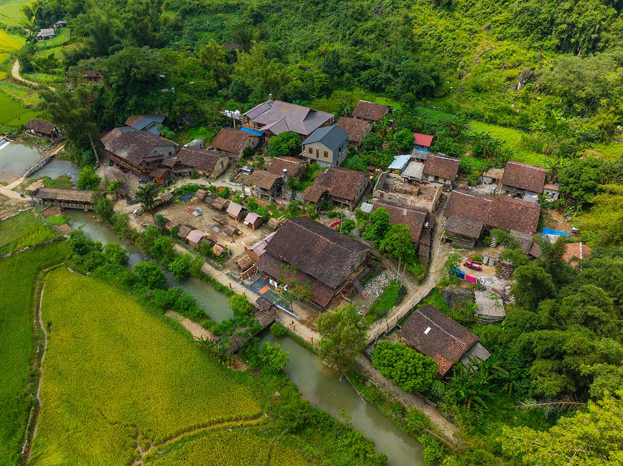 Mountains Sing, Waters Flow – Northeast Vietnam (7 Days)