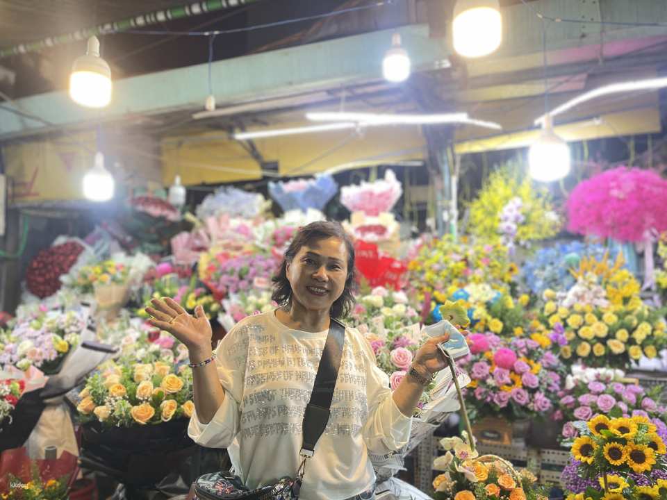 Saigon Scoot & Savor Street Eats