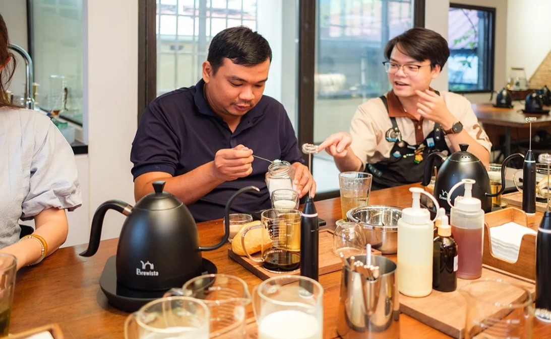 Brew, Sip & Savor Vietnamese Coffee (Day tour)