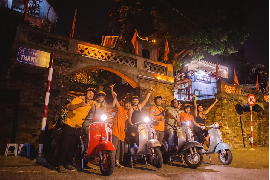 Hanoi Afterglow on Vespa Wheels (Day tour)