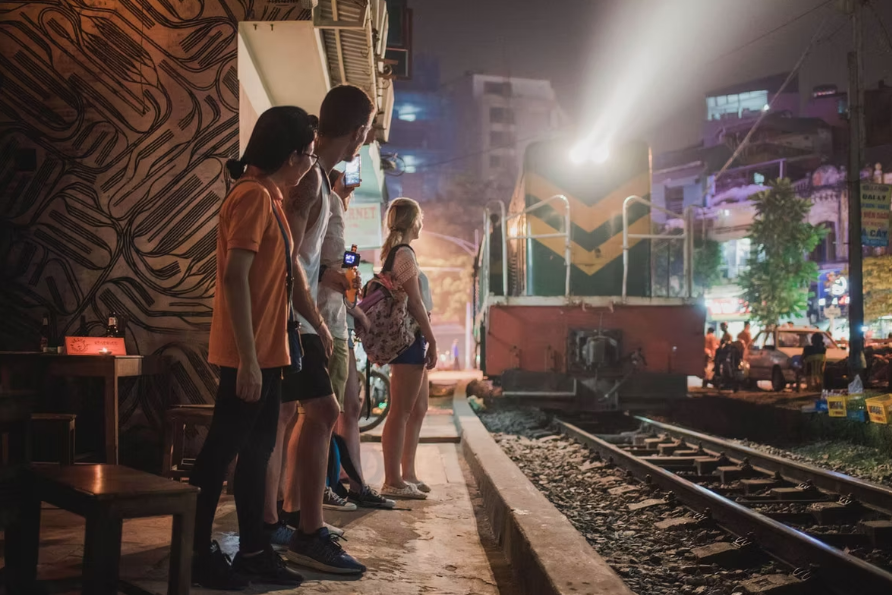 Hanoi Afterglow on Vespa Wheels (Day tour)