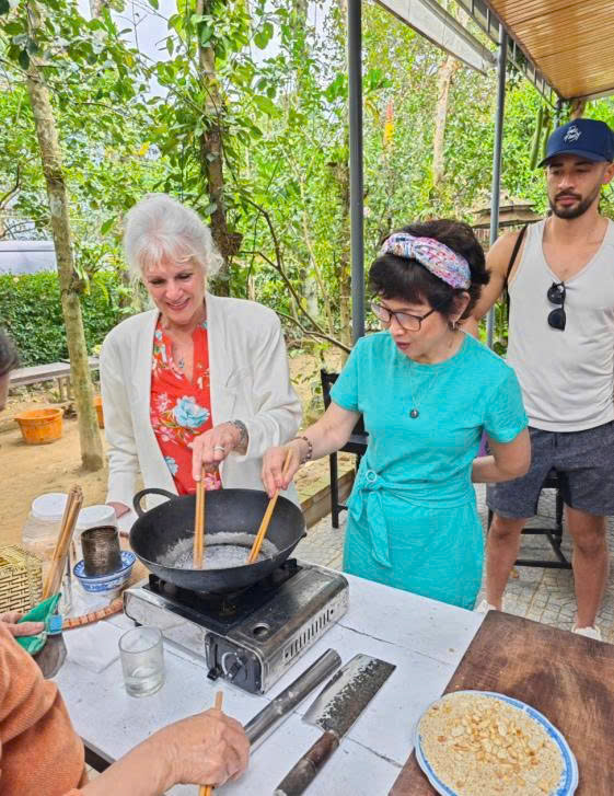 A Day of Heritage in Hue (1 Day)